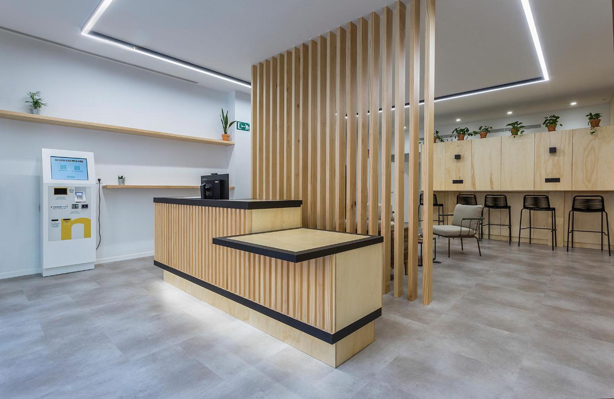Urban Cube Hostel Sevilla Luaran gambar